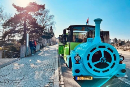 City Train in der Altstadt von Luxembourg - Exploregion