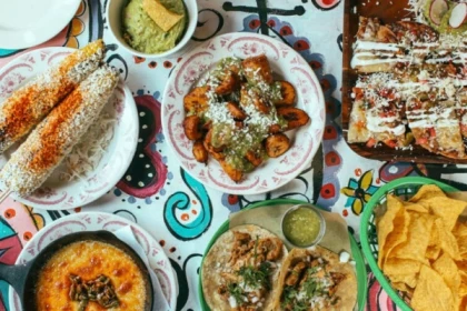 Das authentische Latino-Essen Erlebnis im Amerikanischen Bus - Exploregion
