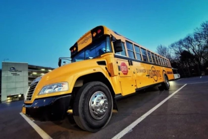Das authentische Latino-Essen Erlebnis im Amerikanischen Bus - Exploregion