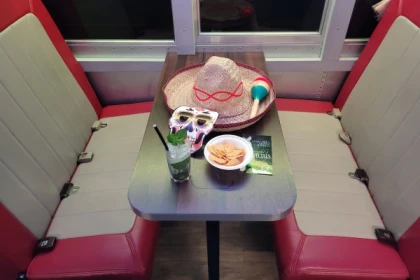 Das authentische Latino-Essen Erlebnis im Amerikanischen Bus - Exploregion