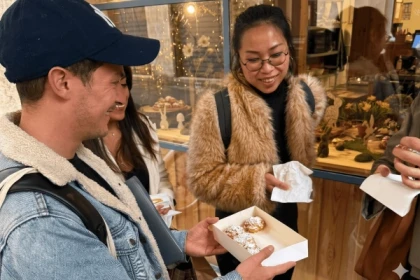 Visite Guidée Gourmande : Histoire, Douceurs & Vin - app.name