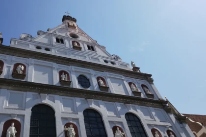 Kirchen in München - Exploregion