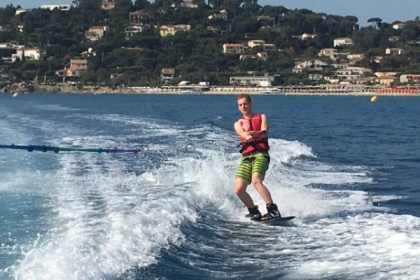 NARTELLE -  Tour de ski nautique ou wakeboard en mer - app.name