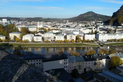 Tagesfahrt nach Salzburg mit eigenem Zug-Ticket - Exploregion