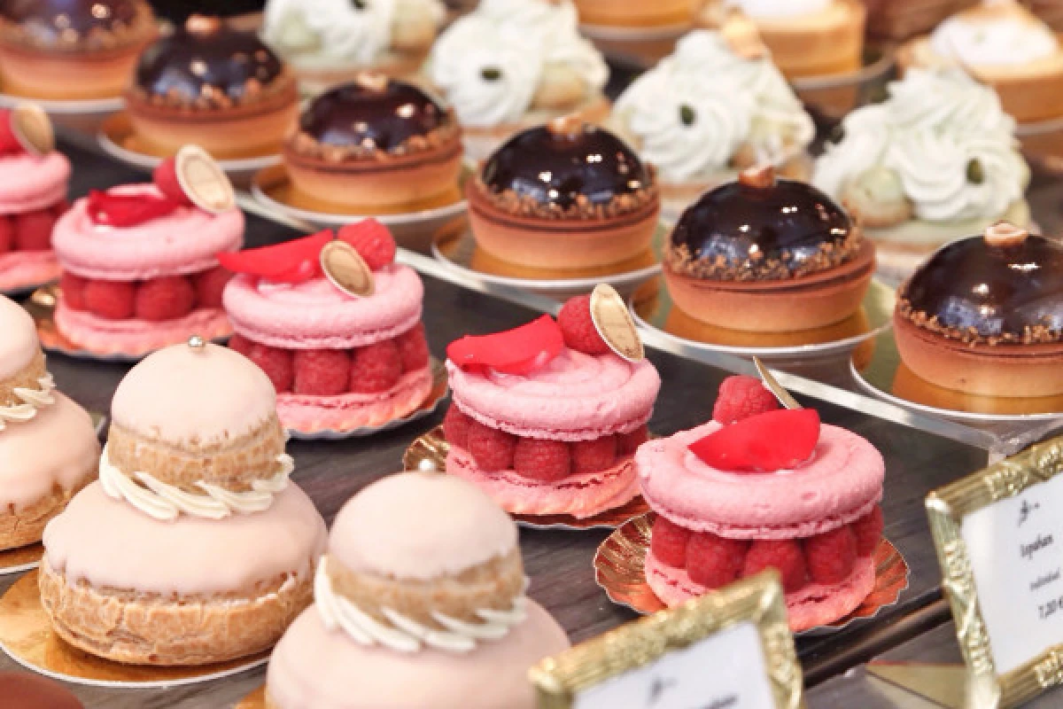 Food Tour in Paris - Chocolate and Pastry Tour - Exploregion