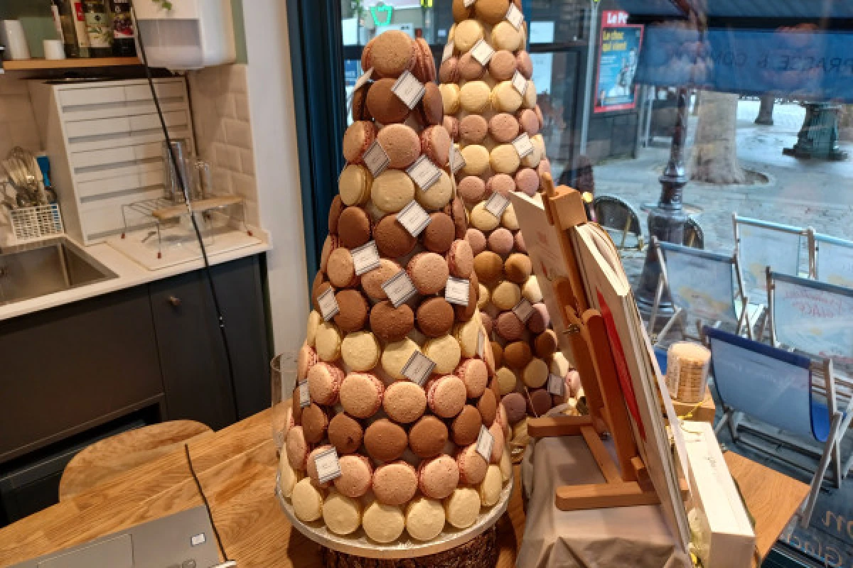 Food Tour in Paris - Montmartre District - Exploregion