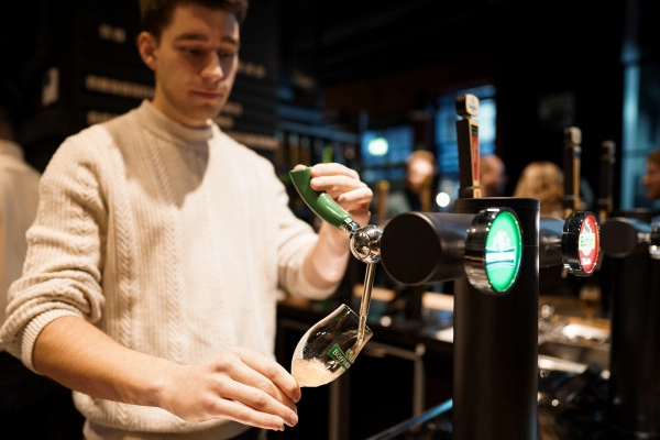 Zapfkurs in der Brasserie Nationale Brauerei - Exploregion
