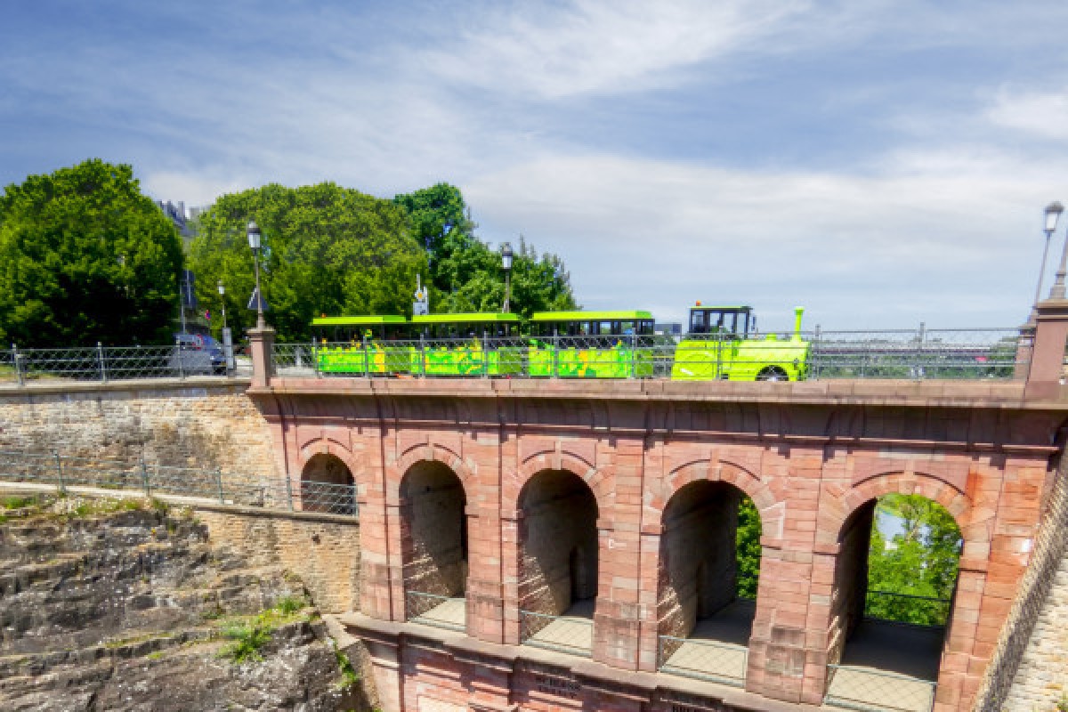 City Train in der Altstadt von Luxembourg - Exploregion