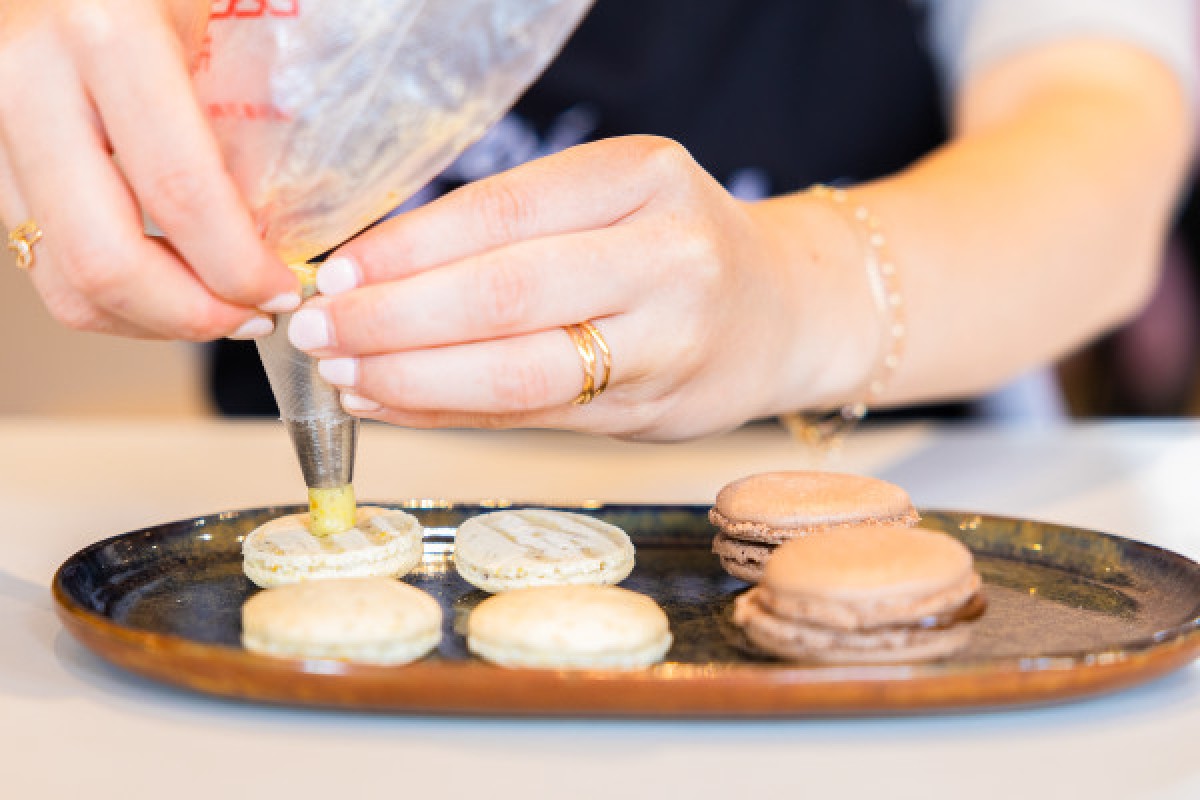 Macaron class at Galeries Lafayette - Exploregion