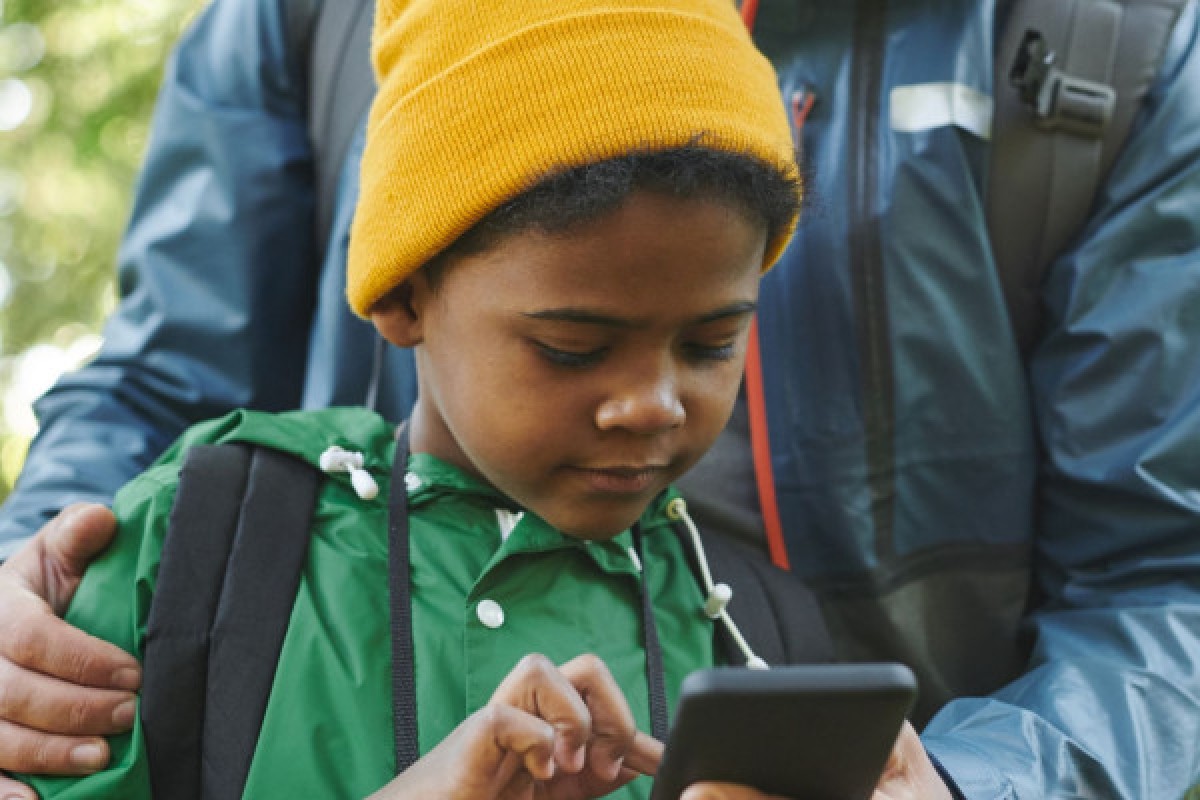 DIGITAL TREASURE HUNT IN SEDAN (BY FOOT) - Exploregion