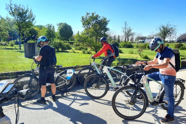 Erkunden Sie kulturelle Wunder mit dem Museumspass & E-Bike Tour - Exploregion