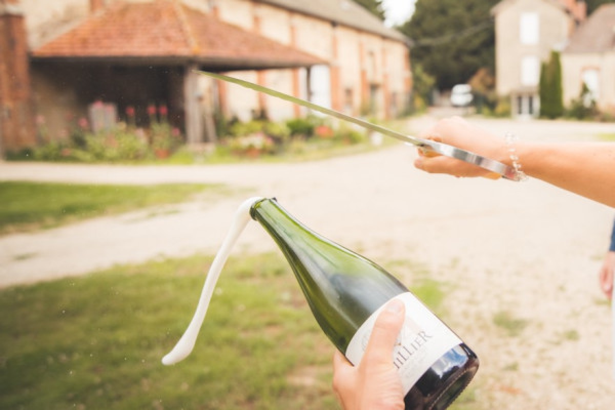 Learn to Saber champagne - Exploregion