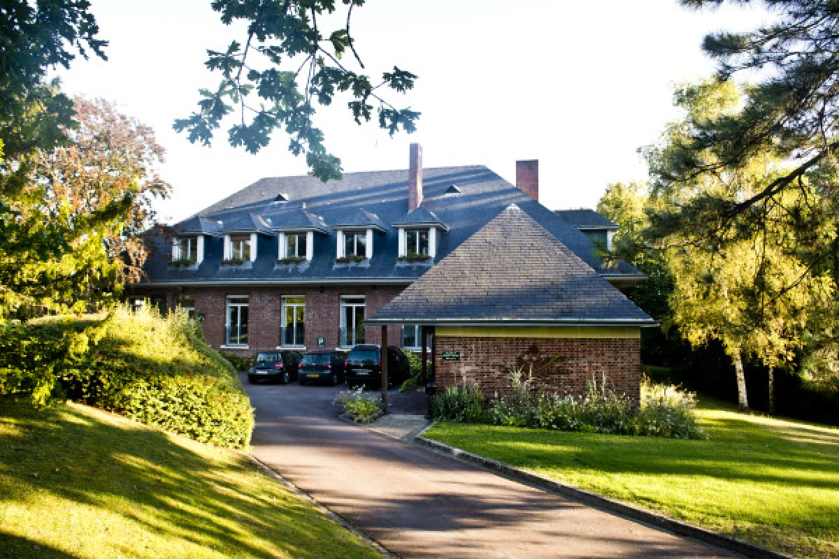 Léonie Tour - Exploregion