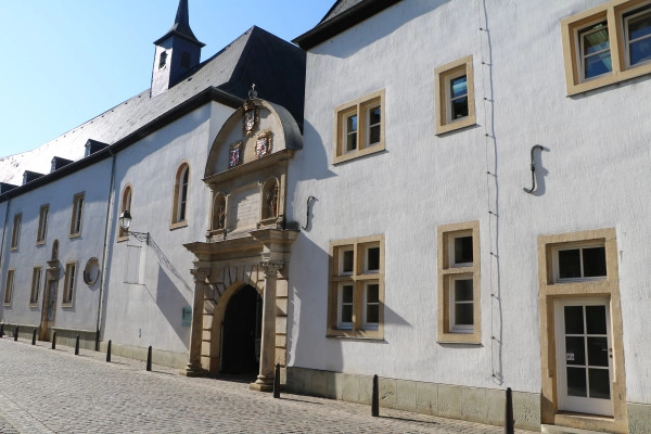 Kombi-ticket: City Bus Tour & Museumspass - Exploregion