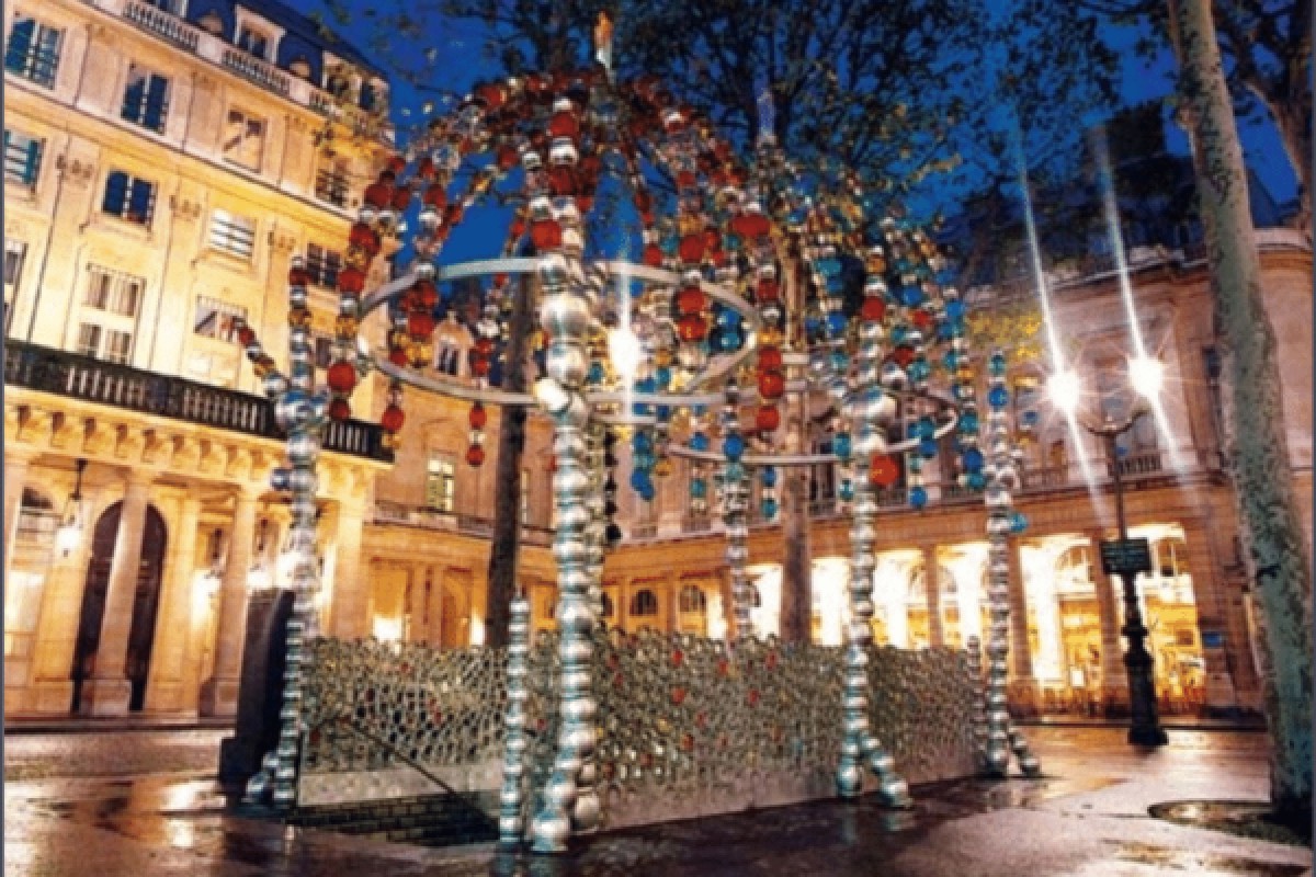 PARIS CURIOUS (2h) - Exploregion