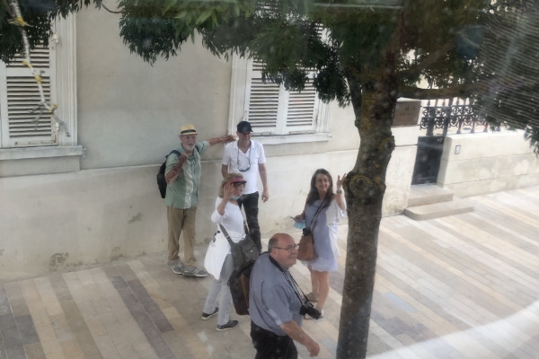 Sparkling Escape: Scenic Views & Champagne Tastings-1h30 - Exploregion