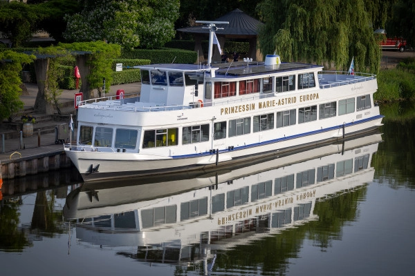 SPIRIT OF SCHENGEN  – Geführter Rundgang Schengen und Besuch historisches Schiff - Exploregion