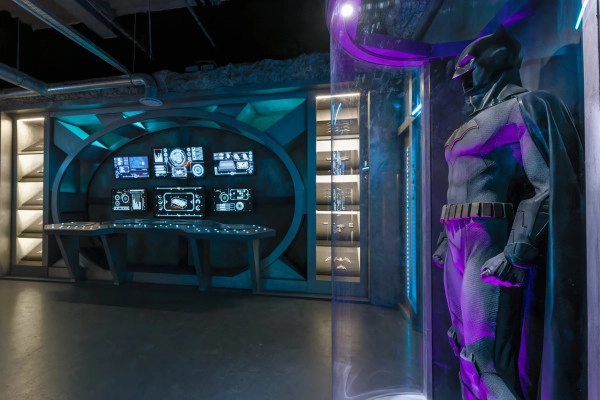 The Batcave: Secret Missions at Batman Escape Paris - Exploregion
