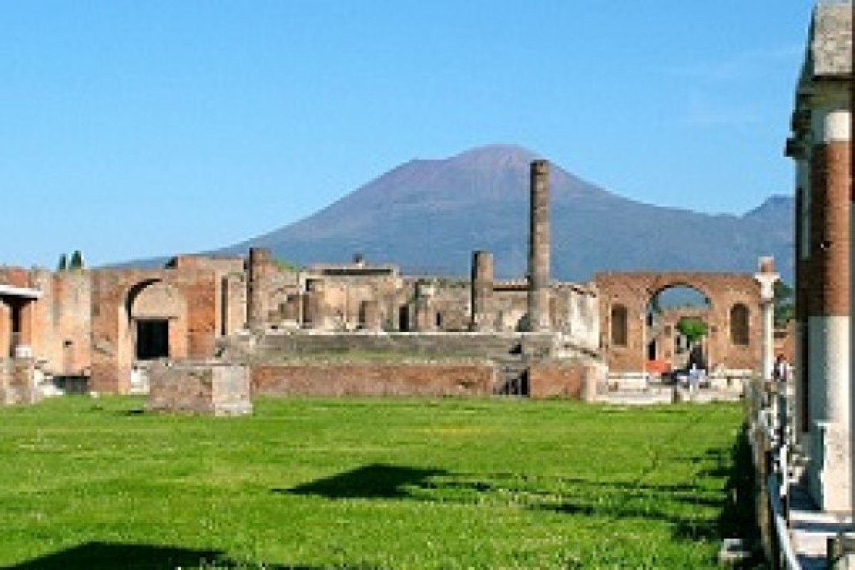Tour Pompeii from Sorrento - Group Tour - Exploregion
