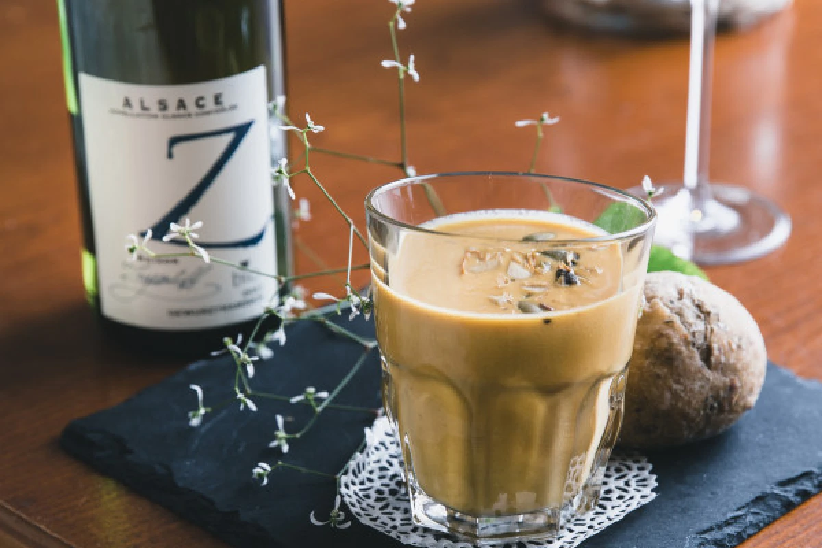 Wine tour, tasting and Alsatian meal - 100% immersive experience - Exploregion Wine tour, tasting and Alsatian meal - 100% immersive experience - Exploregion