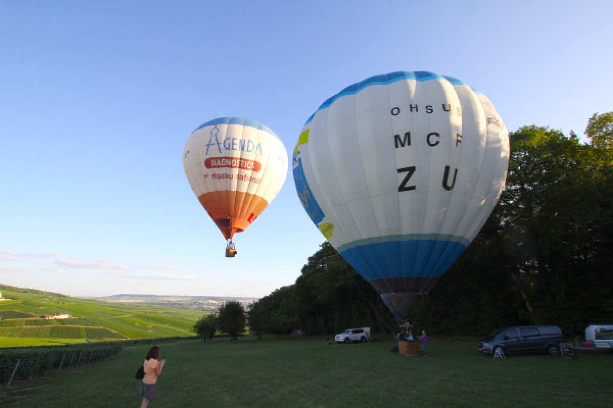 Hot air balloon flight - Exploregion