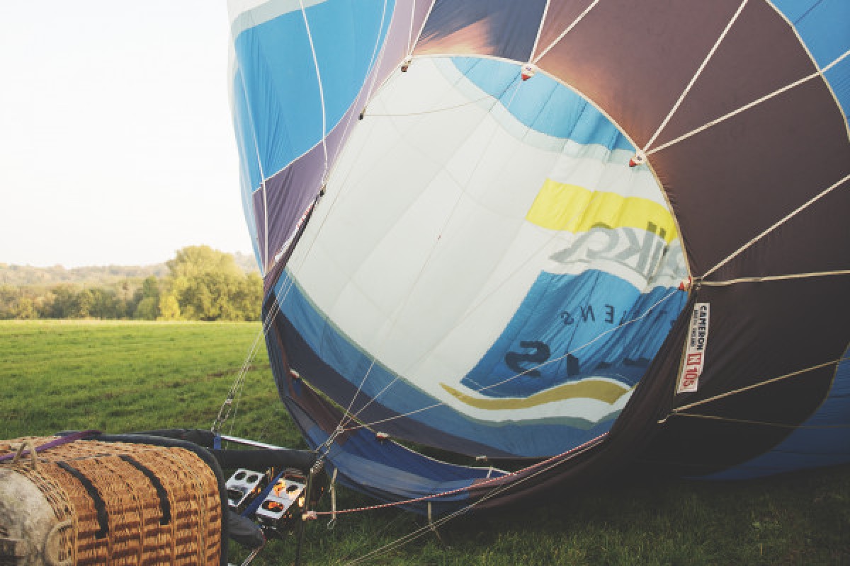 Hot air balloon flight - Exploregion